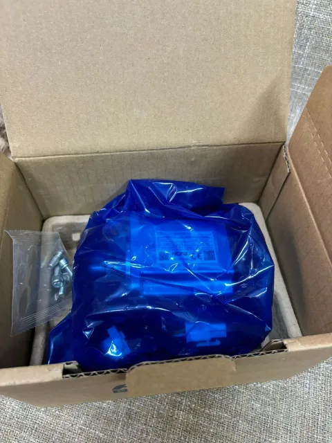 White Label SV-X2MH040A-N2CA Motor & Drive Component product photo 4