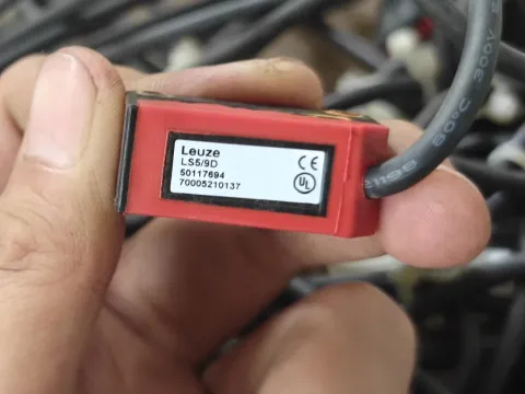 Leuze LS5/9D / 50117694 Industrial Sensor product photo 2