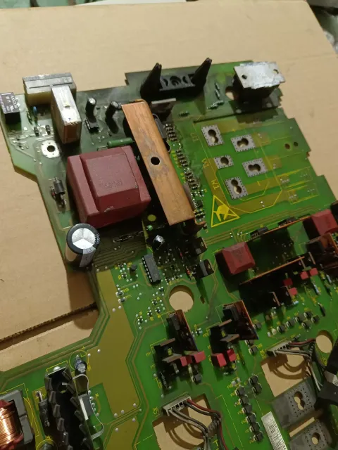 Siemens 6SE7027-2TD84-1HF3 Motor & Drive Component — product photo 4 of 13