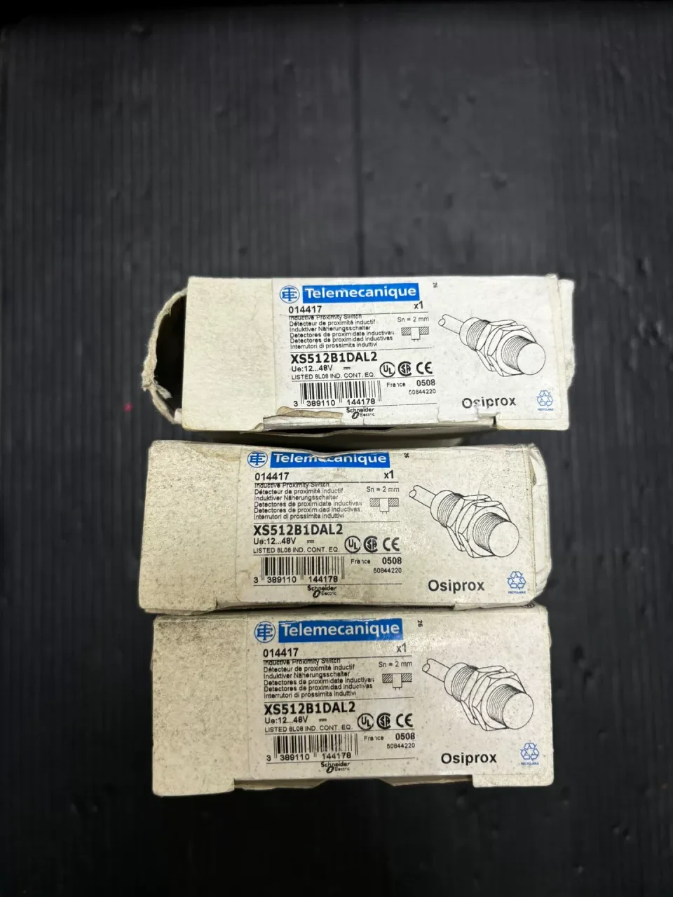 Telemecanique Sensors XS512B1DAL2 Industrial Sensor product photo 1