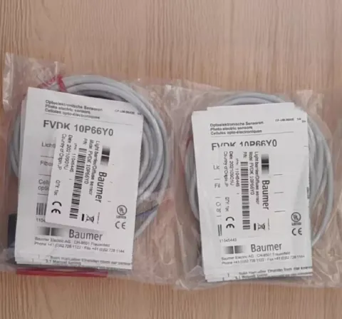 Baumer MDFK 08T7101 + FHDK 04G6101/KS35A + FVDK 10P66Y0 + FHDK 07P6901/KS35A Industrial Sensor product photo 4