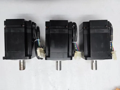 Yaskawa SGMJV-08A3E6S Motor & Drive Component product photo 3