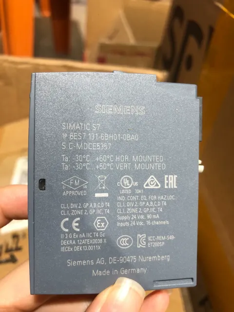 Siemens 6ES7 131-6BH01-0BA0 Industrial Automation Component — product photo 4 of 9