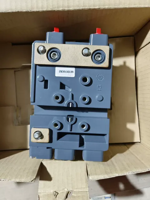 Fisher / Emerson DVC2000 / GE13174X352 Industrial Control Board product photo 5