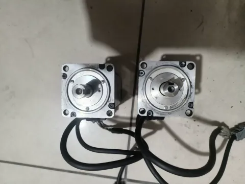 White Label SGMMS-04ADC6S Motor & Drive Component product photo 6