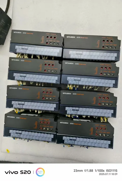 Mitsubishi Electric AJ65BT-64AD Industrial Automation Component product photo 1
