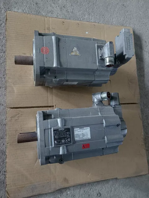 Siemens 1FT7064-5WF71-1FA1 Motor & Drive Component product photo 1