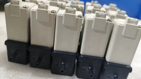 SMC LVMK207-5J Industrial Automation Component product photo 3