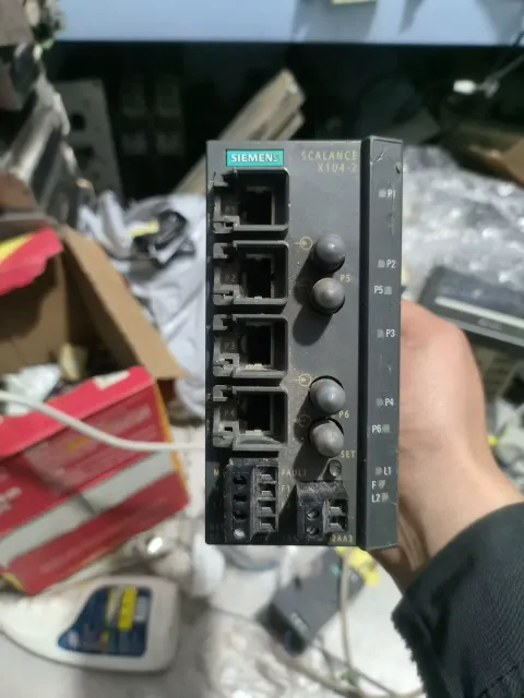 Siemens 6GK5104-2BB00-2AA3 Industrial Sensor product photo 1