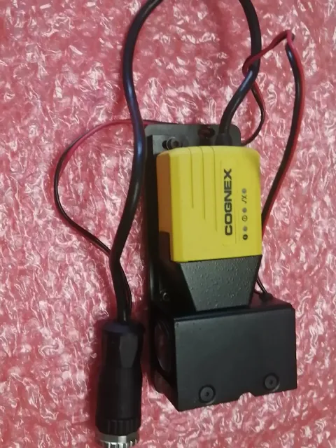 Cognex IS2000AC / P/N 825-10188-1R A / 821-10016-1R D Industrial Sensor product photo 2