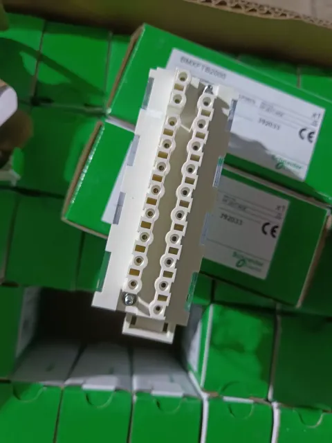 Schneider Electric BMXFTB2000 Industrial Automation Component — product photo 32 of 36