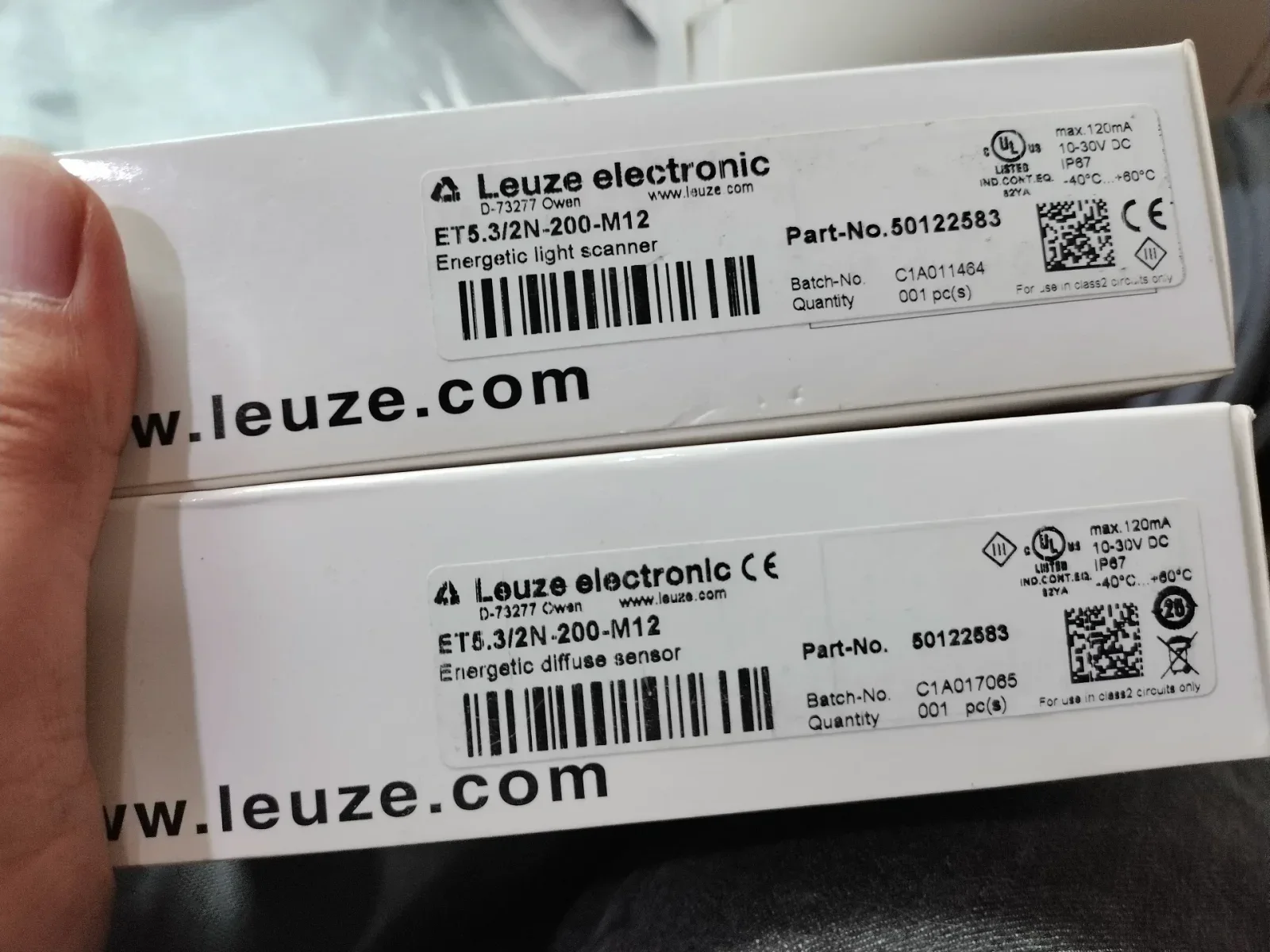 Leuze electronic ET5.3/2N-200-M12 / 50122583 Industrial Sensor product photo 1