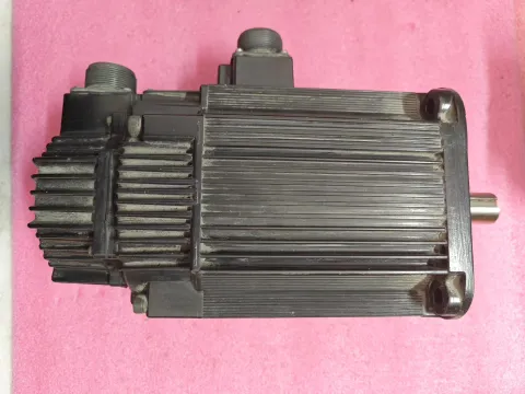 Yaskawa SGDM-15ADA-V + SGMGH-13ACA6C Motor & Drive Component — product photo 12 of 18