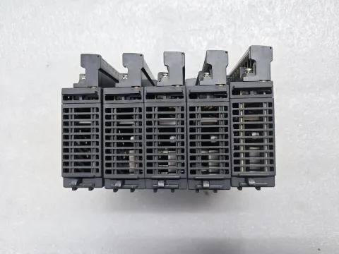 Mitsubishi Electric Q68ADV Industrial Automation Component — product photo 18 of 40