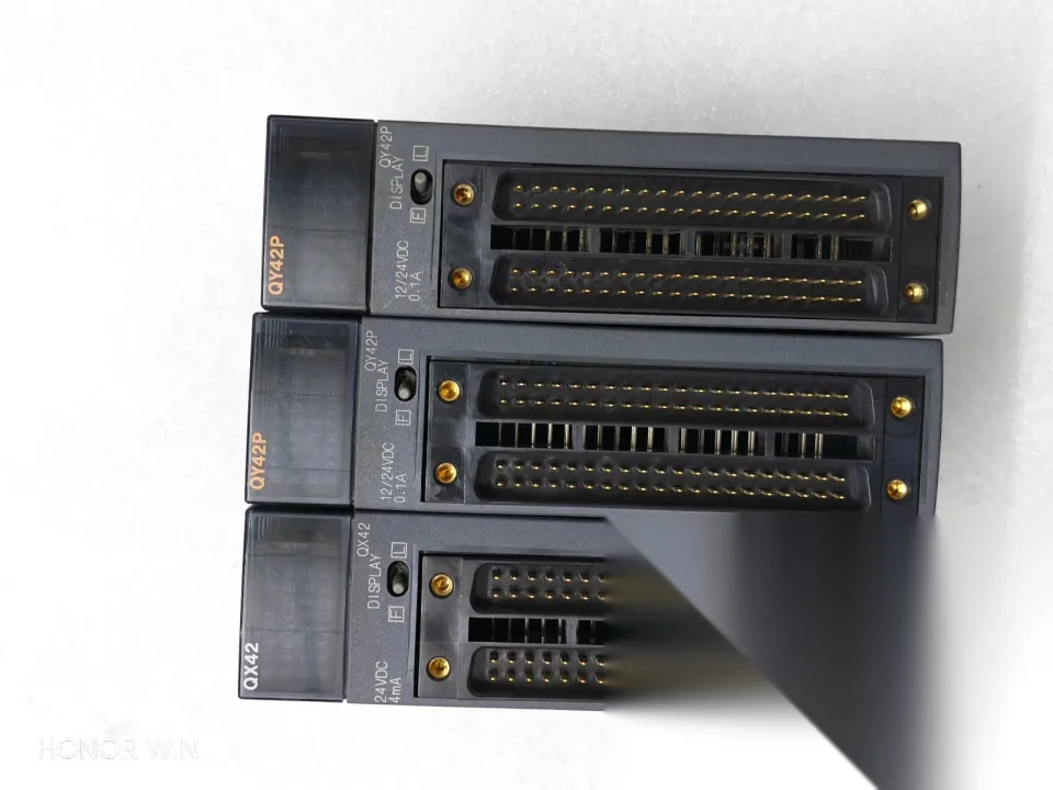Mitsubishi Electric QX42 + 2×QY42P PLC Module product photo 1