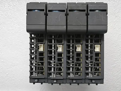 Mitsubishi Electric Q172DSCPU Industrial Control Board — product photo 38 of 58