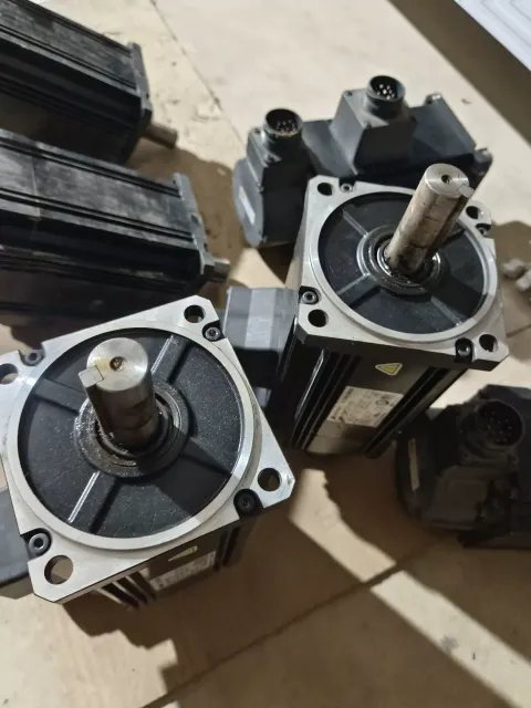 Panasonic MSMF202L1H6M Motor & Drive Component — product photo 8 of 18