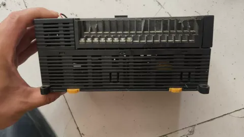 OMRON CP1E-N60DR-A PLC Module — product photo 4 of 18