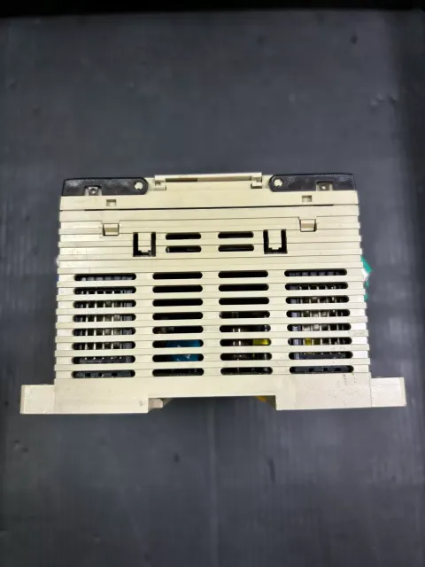 OMRON CPM1A-40CDR-A-V1 PLC Module product photo 4