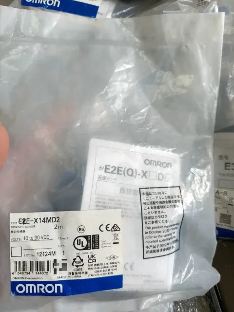Omron E2E-X14MD2 Industrial Sensor product photo 2