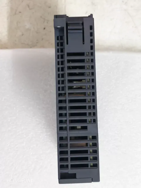 Mitsubishi Electric Q06UDVCPU PLC Module — product photo 28 of 128