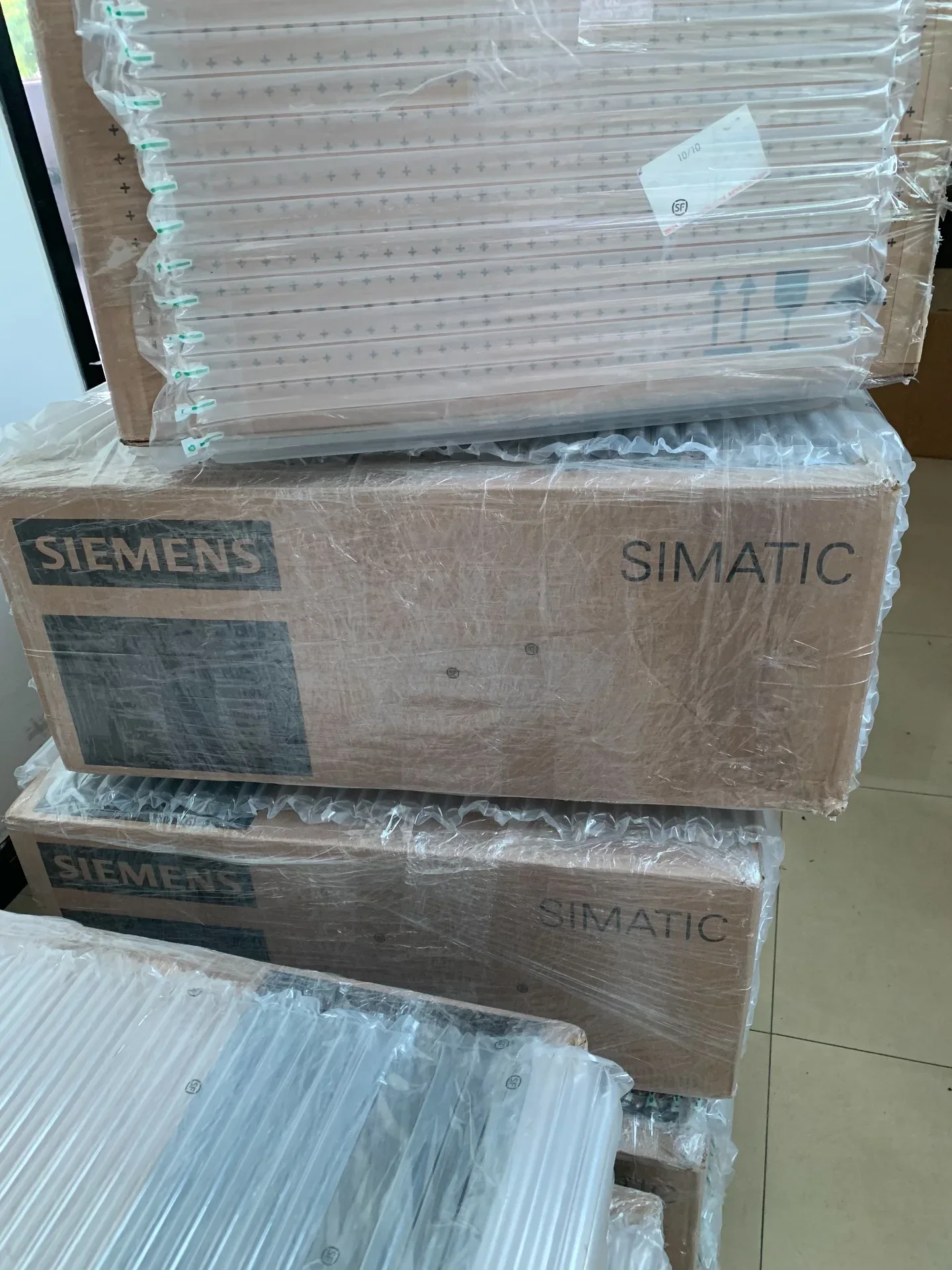 Siemens 6AV7261-1AY02-8AA2 Industrial Automation Component product photo 2