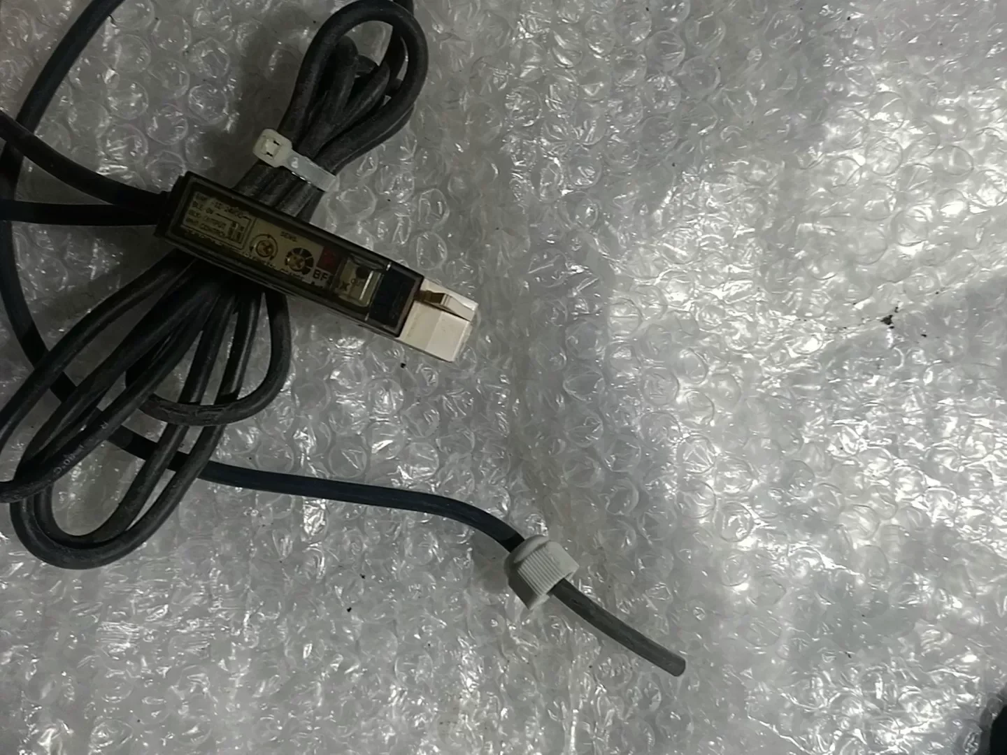 Autonics BF3RX Industrial Sensor product photo 1