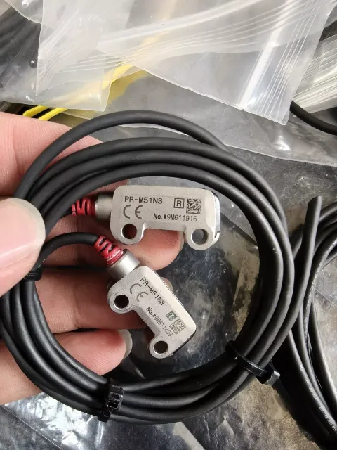 KEYENCE PR-M51N3 Industrial Sensor — product photo 4 of 7