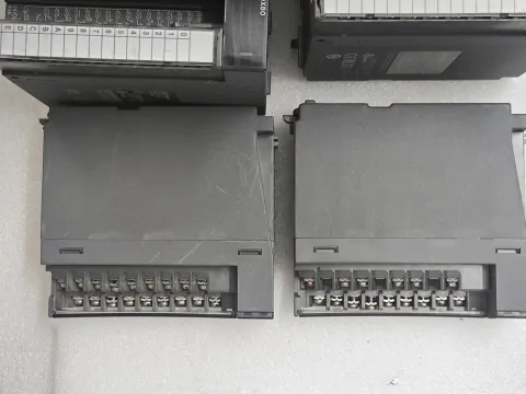 Mitsubishi Electric QX80 Industrial Automation Component — product photo 20 of 42