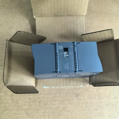 Siemens 6ES7 223-1BH32-0XB0 PLC Module product photo 3