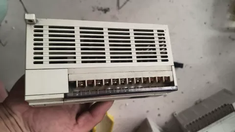 XINJE XC3-24T-E PLC Module — product photo 13 of 16