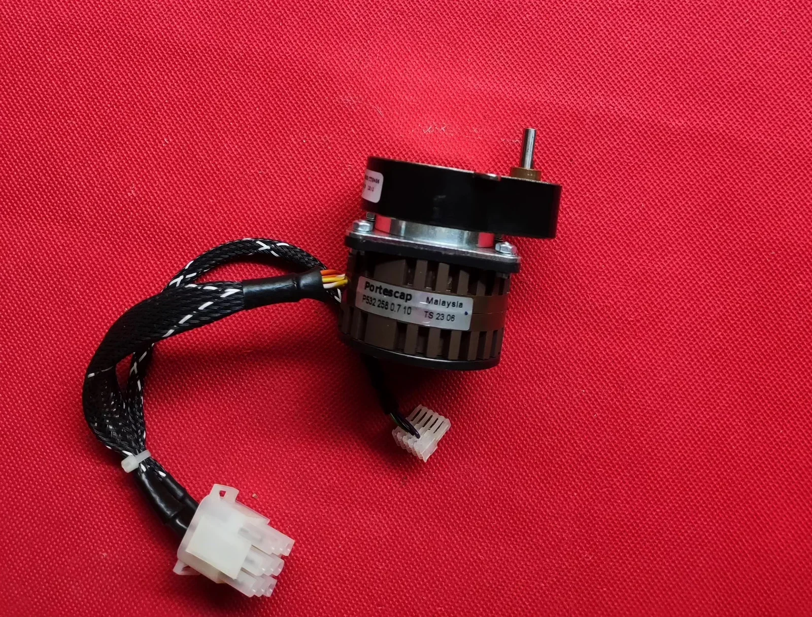 Portescap / Escap P532 258 0.7 10 + 5032190003/TT0406 12:1 Motor & Drive Component product photo 1