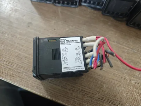 OMRON E5CC-RX2ASM-800 Industrial Control Board product photo 3