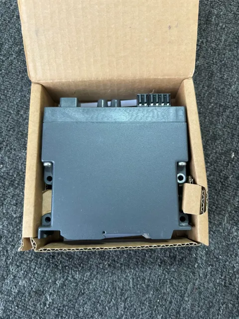 Siemens 6GK5101-1BB00-2AA3 Industrial Automation Component product photo 3