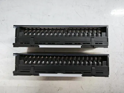 Mitsubishi Electric AJ65BTB2-16T Industrial Automation Component — product photo 4 of 12