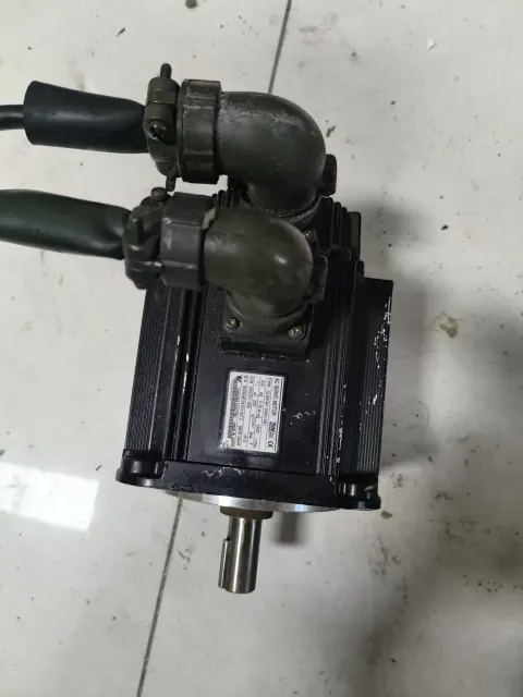 Yaskawa SGMGH-09ACA61 Motor & Drive Component product photo 1