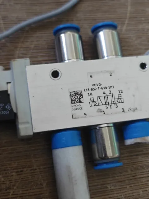 Festo VUVG-L14-B52-T-G18-1P3 Industrial Automation Component product photo 3