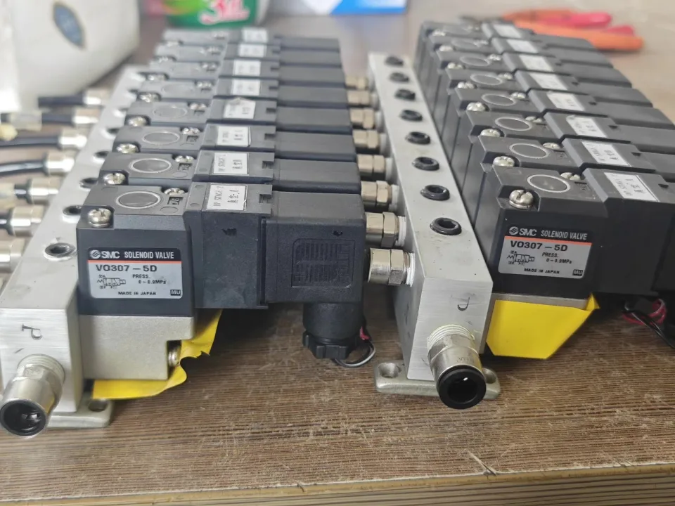 SMC VQ307-5D Industrial Automation Component product photo 1