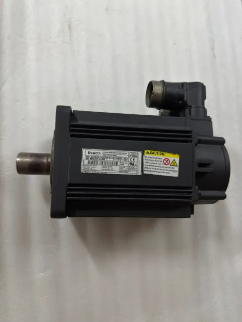 Bosch Rexroth MSK070C-0300-NN-M1-UP1-NNNN Motor & Drive Component product photo 1
