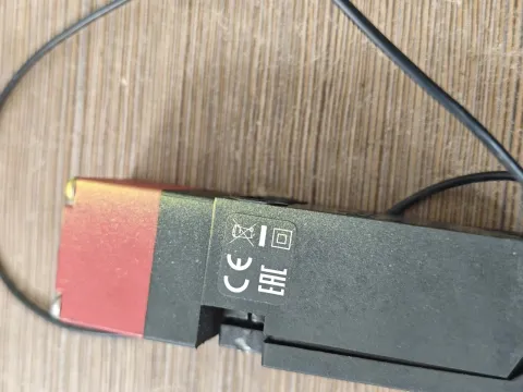 OMRON D4NS-1AF Industrial Sensor product photo 2
