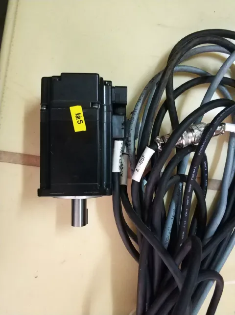 White Label SGMJV-04ADA61 Motor & Drive Component product photo 3