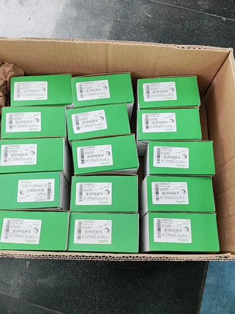 Schneider Electric CAD50E7C Industrial Control Board product photo 1