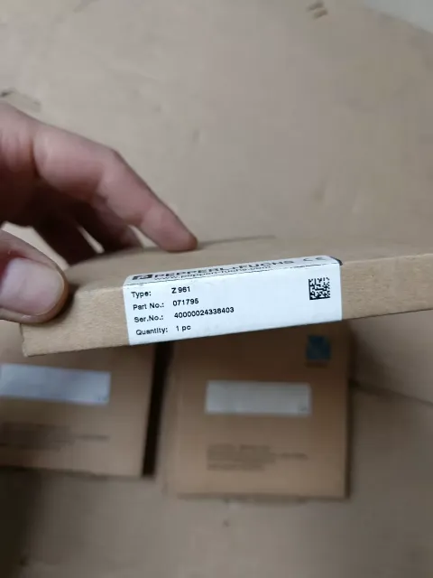 Pepperl+Fuchs Z961 / 71795 Industrial Automation Component product photo 8