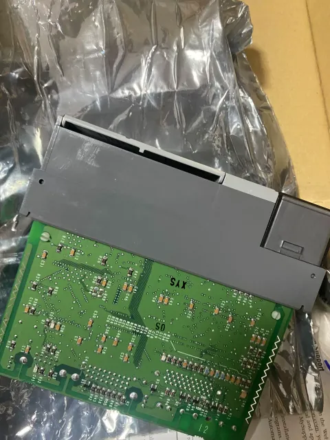 Allen-Bradley 1747-L511 Industrial Automation Component product photo 6