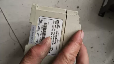 Delta DVP20EX00R2 PLC Module product photo 4