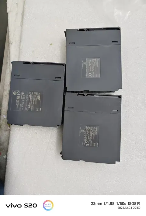 Mitsubishi Electric Q13UDEHCPU Industrial Automation Component — product photo 8 of 21