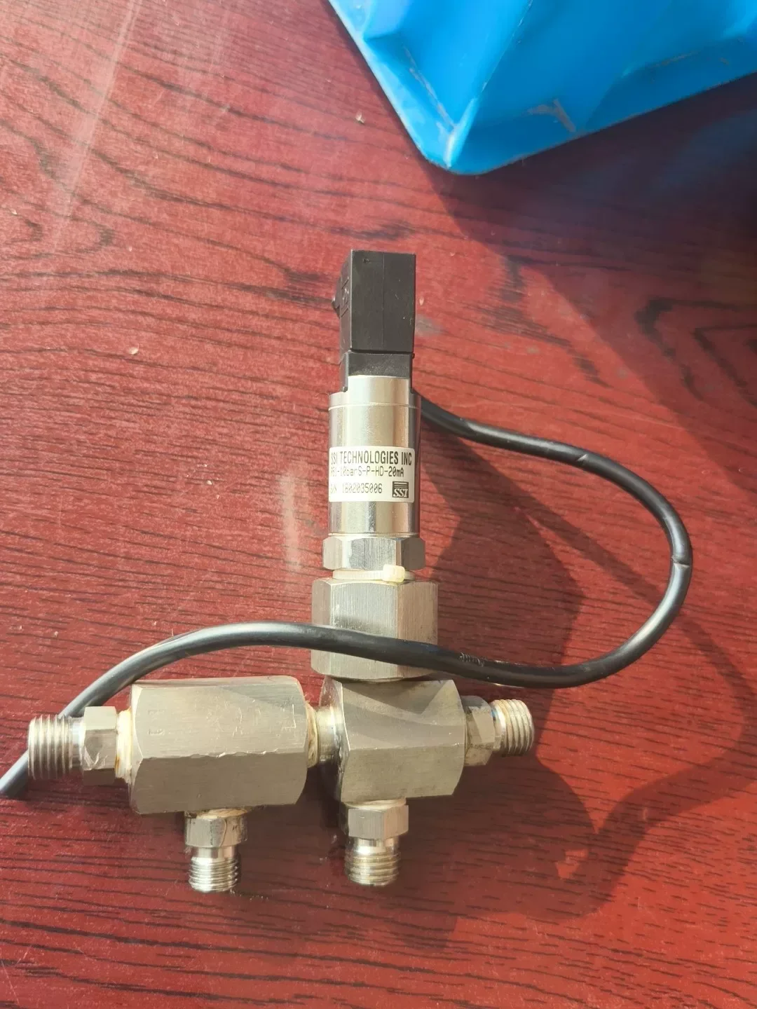 SSI Technologies PS1-10bars-P-HD-20mA Industrial Sensor product photo 1