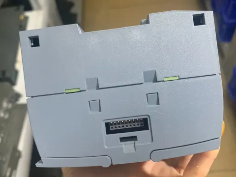 Siemens 6ES7211-1AE40-0XB0 Industrial Automation Component — product photo 2 of 3