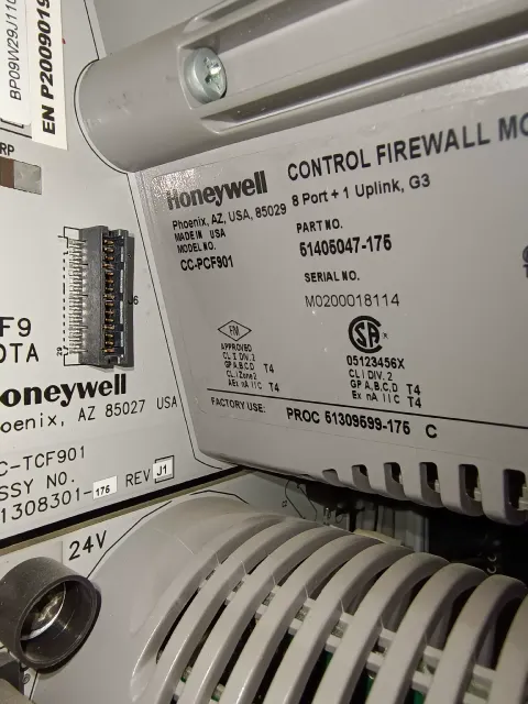 Honeywell CC-PCF901 51405047-175 / CC-PCNT01 51405046-175 / CC-PAIH01 51405038-175 / CC-PAOH01 51405039-175 / CC-PDOB01 51405043-175 / CC-PDIL01 51405040-175 I/O Module product photo 2