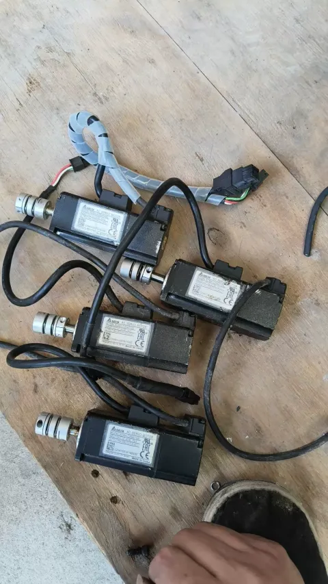 Delta ECMA-C20401GS Motor & Drive Component product photo 7